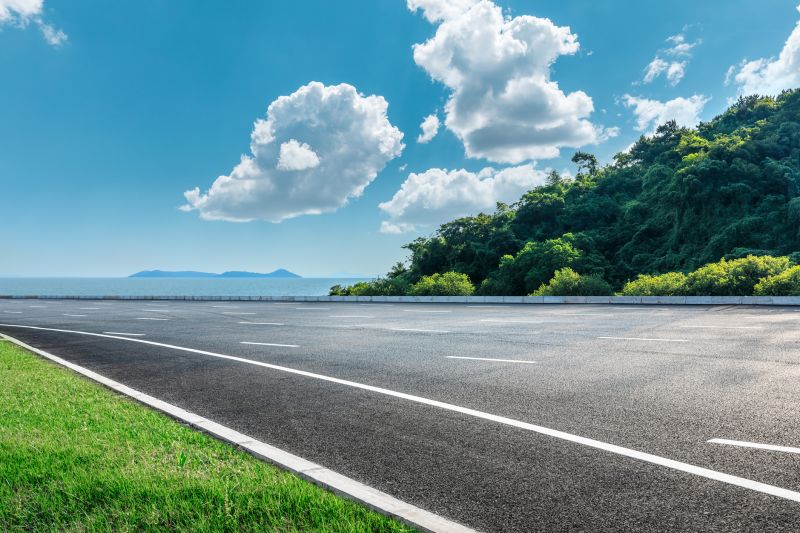 What To Expect During An Asphalt Blacktopping Project
